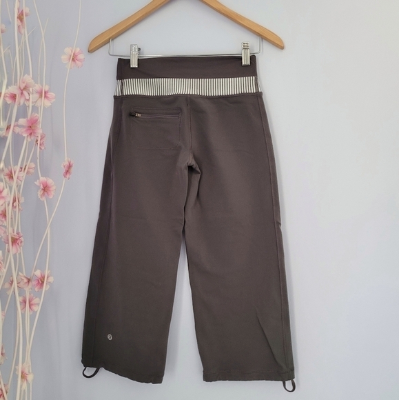 LULULEMON Astro Crop Pant - Picture 2 of 4
